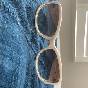 Ladies sunglasses